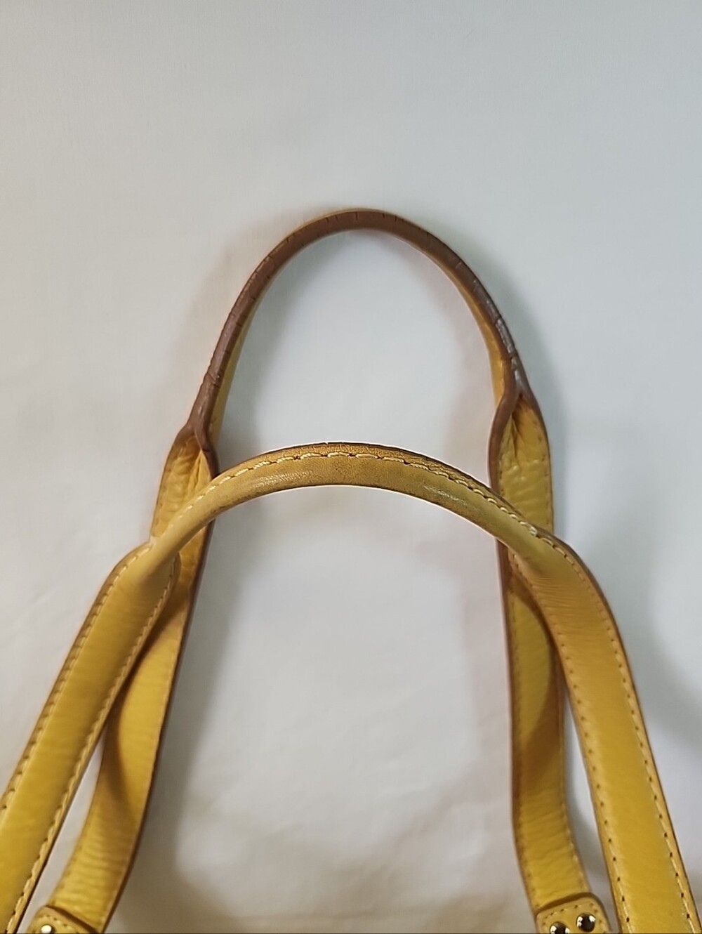 Vtg Y2k Fossil Mustard Yellow Pebbled Leather Shoulder Bag Purse w silver key - Picture 4 of 15